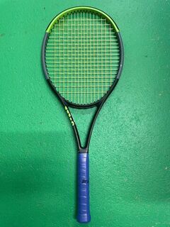 Wilson Blade 100 L2 Second Hand Tennis Racquet