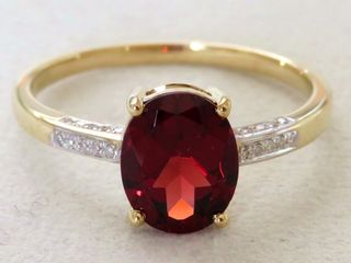 9k Yellow Gold 2.05ct Natural Garnet & 20pcs Diamond Ring