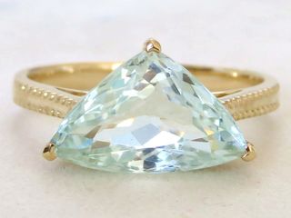 9k Yellow Gold 3.8ct Aquamarine Ring
