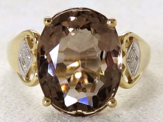 9k Yellow Gold 7.01ct Smoky Quartz & Diamond Ring