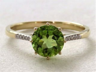 9k Yellow Gold 1.57ct Natural Peridot & Diamond Ring 