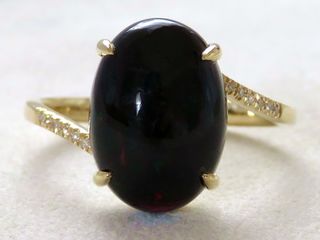 9k Yellow Gold 4.39ct Black Fire Opal & Diamond Ring