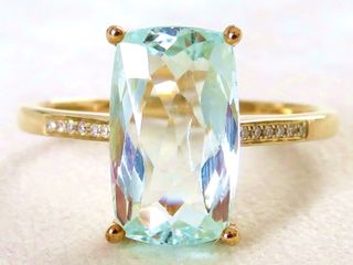 9k Yellow Gold 3.01ct Aquamarine & Diamond Ring