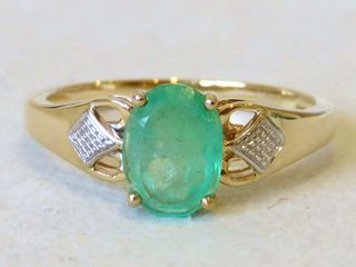 9k Yellow Gold 1.13ct Emerald Ring