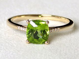 9k Yellow Gold 1.67ct Peridot & Diamond Ring