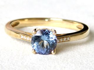 9k Yellow Gold Tanzanite & Diamond Ring