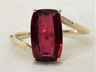 9k Yellow Gold 4.19ct Garnet & Moissanite Ring