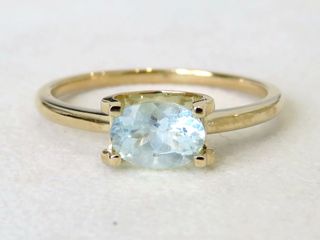 9k Yellow Gold Aquamarine Ring