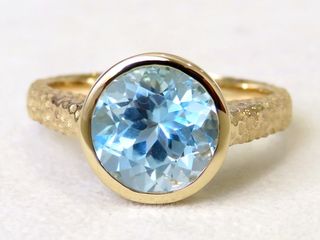 9k Yellow Gold 4ct Aqua Blue Topaz Ring