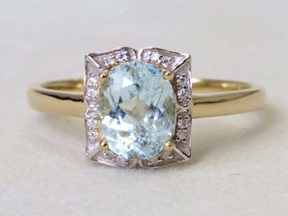 9k Yellow Gold 1.27ct Aquamarine & Moissanite Ring