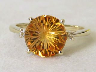 9k Yellow Gold 3.85ct Citrine & 0.3ct White Sapphire Ring