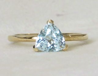 9k Yellow Gold 1.42ct Aquamarine Ring