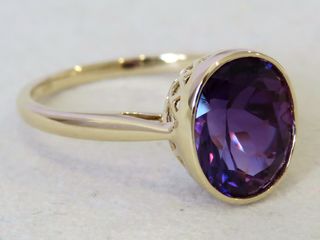 9k Yellow Gold 2.84ct Amethyst Ring