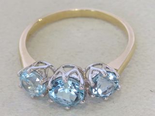 9k Yellow/White Gold 2.1ct Blue Topaz Ring