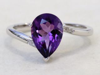 9k White Gold 1.7ct Amethyst & Moissanite Ring