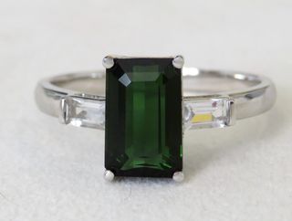 9k White Gold 2.05ct Green Tourmaline & Topaz Ring