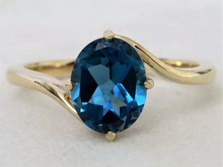 9k Yellow Gold 2.4ct London Blue Topaz Ring