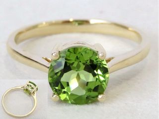 9k Yellow Gold 2.15ct Peridot Ring
