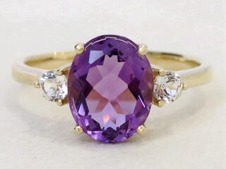 9k Yellow Gold 2.25ct Amethyst & White Sapphire Ring