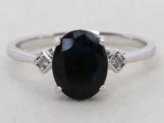 9k White Gold 2.25ct  Black/Dark Blue Sapphire & White Sapphire Ring