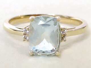 9k Yellow Gold 1.76ct Aquamarine & White Sapphire Ring