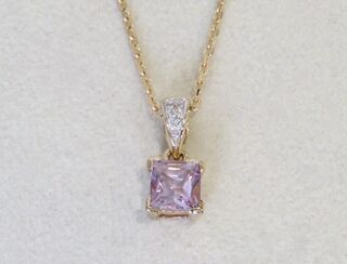 9k Yellow Gold Rose de France Amethyst & White Sapphire Necklace (18