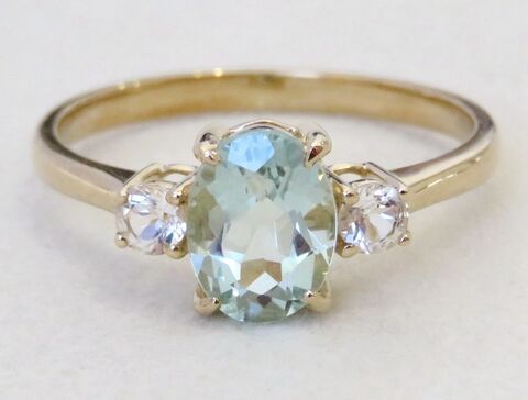 9k Yellow Gold 1.1ct Aquamarine & White Sapphire Ring