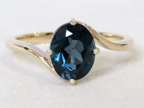 9k Yellow Gold 2.2ct London Blue Topaz Ring