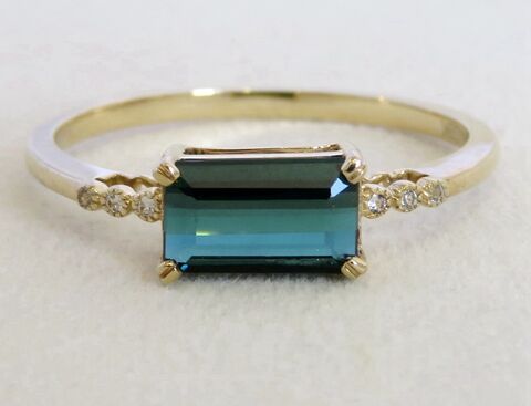 9k Yellow Gold 1.05ct Blue indicolite Tourmaline & White Sapphire Ring