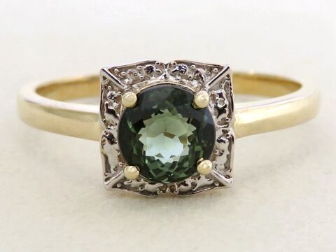 9k Yellow/White Gold 1.12ct Green Tourmaline Ring