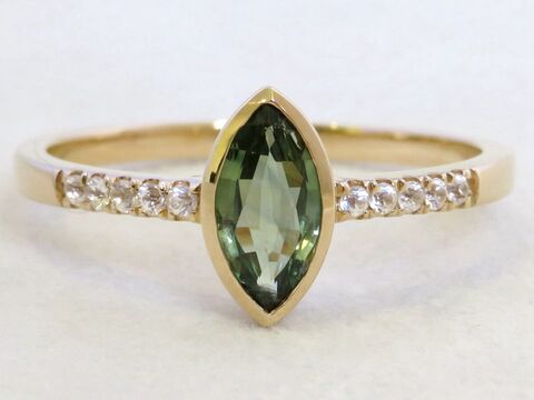 Teal Sapphire Ring with White Sapphire in 9k Yellow Gold