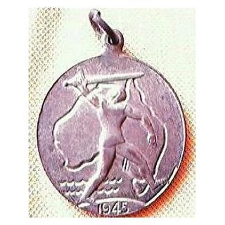 Vintage Australian WW11 Victory Medal 1945
