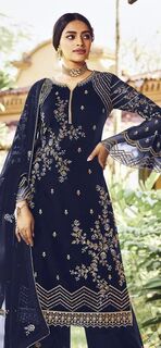 Plus size -Get ready to dazzle in this navy blue  georgette palazzo pant suit