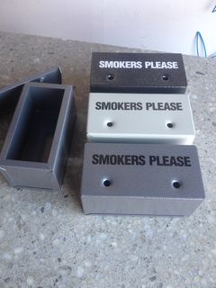 Ashtray - Smokers Please