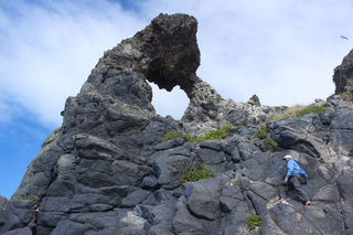 Keyhole rock