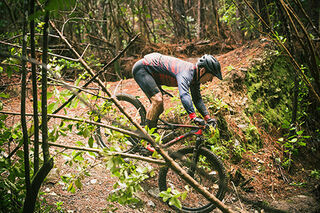 Men's Magma Winter Jersey in action at Tunnel Gulley PNP Spring Series. Photo credit: Lisa Ng