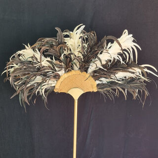 Feather Fan Black & White (H: 2m x W: 1.4m)