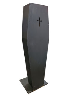 Coffin #4 Black Free Standing (H: 1.9m x W: 0.58m x D: 0.31m)