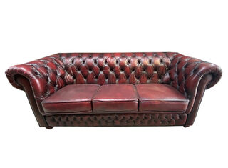 Chesterfield Sofa #4 Red Leather Longer (H: 0.80m x L: 2.17m x D: 0.87m)