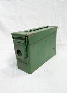 Military Box #8 Small Green Metal Amunition Case (L: 27cm x W: 9cm H: 18cm)