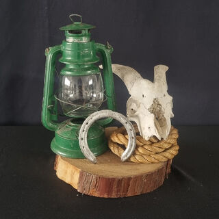 Western Centrepiece #1 w/ Skull (H: 25cm)