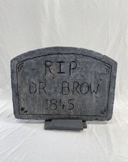 Gravestone Small #6 - RIP Dr Brow (W: 0.68m x H: 0.53m)