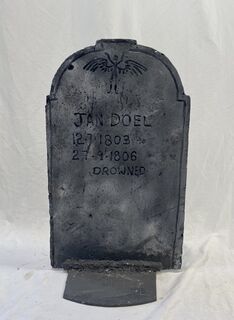 Gravestone Small #27 - Jane Doel (W: 0.44m x H: 0.73m)