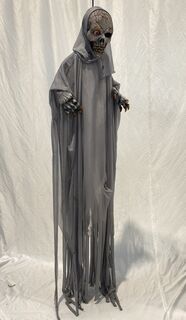 Skeleton Shroud Hanging Large C (H: 2m)