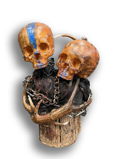 Skull Sculpture (H: 50cm W: 30cm)