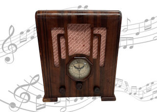 Radio Wooden Large #7 Broadcast (H: 39cm x L: 34cm x W :22cm)