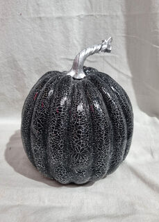 Pumpkin Sparkling Black & Silver (H:20cm x W:16cm)