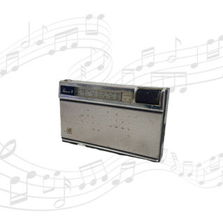 Radio Small #3 Panasonic 8 50’s Chrome & Black (H: 9.5cm x L: 15.5cm x D: 3.5cm)