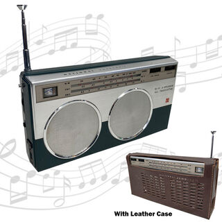 Radio Small #16 National Panasonic 60’s Chrome & Green w/ Brown Leather Case (H: 15cm x L: 27cm x D: 6cm)