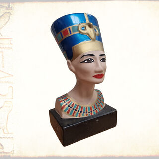 Egyptian Nefertiti Bust On Black Block (H: 26cm x L: 14cm x W: 9.5cm)